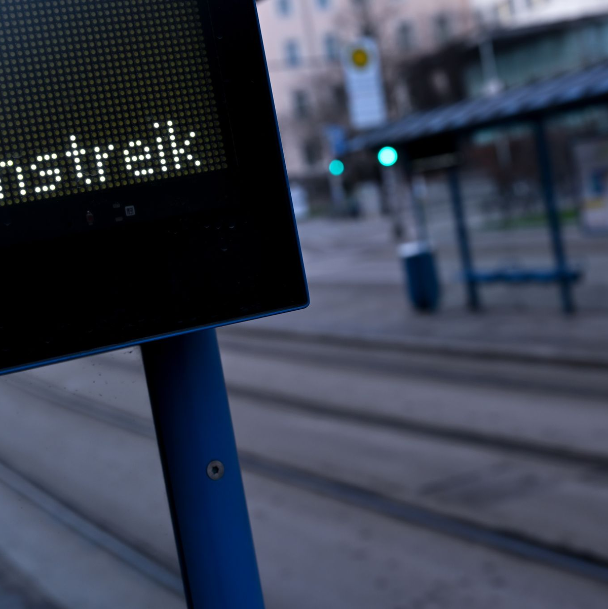  Die Gewerkschaft Verdi hat erneut in mehreren Bundesländern zu Warnstreiks im öffentlichen Nahverkehr (ÖPNV) aufgerufen. - Foto: Sven Hoppe/dpa