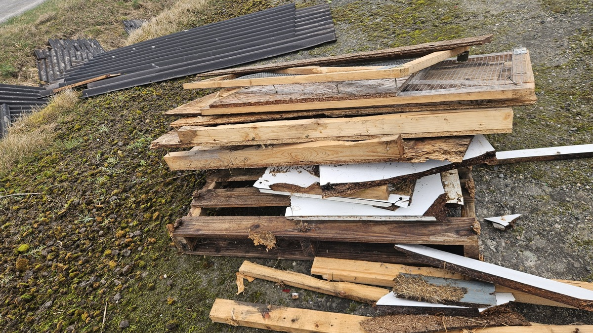 POL-IZ: 260319.2 Strübbel: Zeugen nach illegaler Müllentsorgung gesucht - Foto: presseportal.de