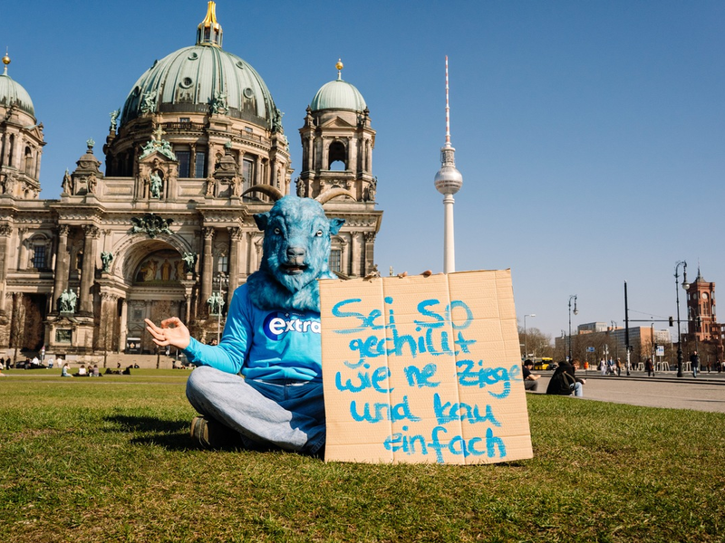 Kauen wie die Ziegen: EXTRA® präsentiert witzige Kaugummi-Kampagne für weniger Overthinking-Gedanken - Foto: presseportal.de