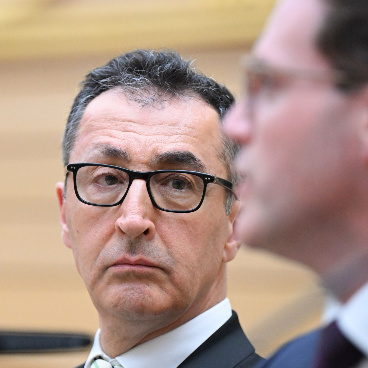 Cem Özdemir will mit Manuel Hagel offizielle Gespräche über eine Regierungszusammenarbeit führen. - Foto: Bernd Weißbrod/dpa