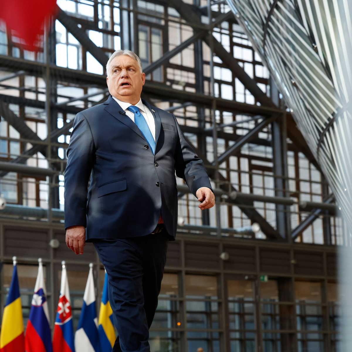 Will im Streit um das Milliarden-Darlehen für die Ukraine hart bleiben: Ungarns Ministerpräsident Viktor Orban. - Foto: Geert Vanden Wijngaert/AP/dpa