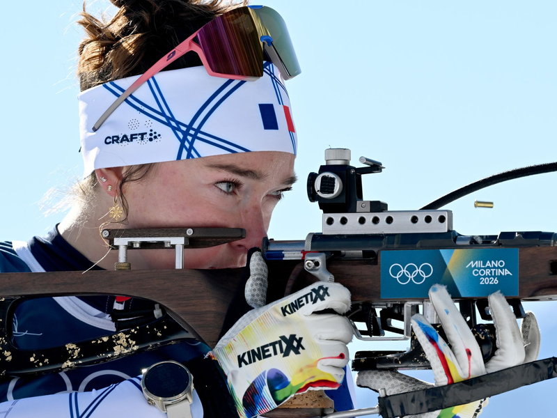 Lou Jeanmonnot gewinnt nach zweimal Olympia-Gold auch den Gesamtweltcup. (Archivbild) - Foto: Hendrik Schmidt/dpa