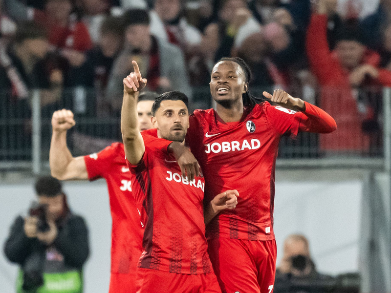 Vincenzo Grifo (M) ist nun Freiburgs Rekordtorschütze. - Foto: Silas Stein/dpa