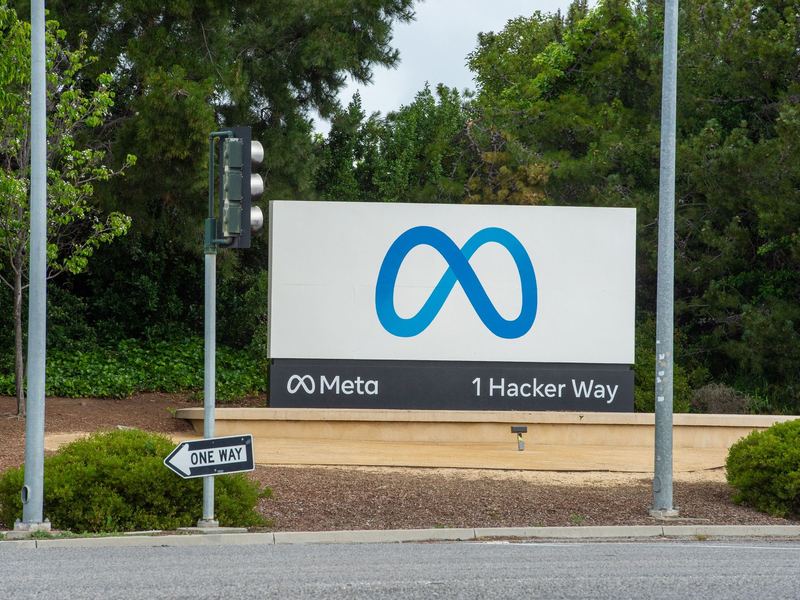 Nutzer konnten zumindest einen Teil von Metas 3D-Welt Horizon verteidigen. (Archivbild) - Foto: Andrej Sokolow/dpa