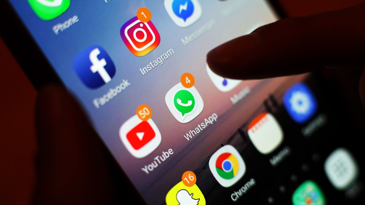 Messenger wie WhatsApp spielten «heute eine zentrale Rolle in der alltäglichen Kommunikation und Terminabstimmung», sagte Stefan Düll. - Foto: Yui Mok/PA Wire/dpa