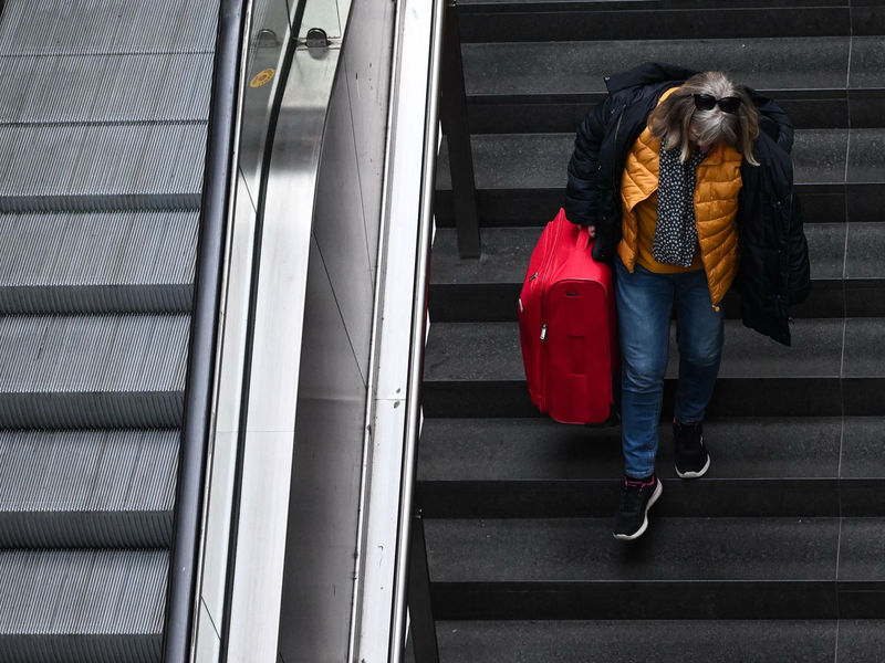 Seit rund vier Wochen stehen viele Rolltreppen am Berliner Hauptbahnhof und anderen deutschen Bahnhöfen still. (Archivbild) - Foto: Britta Pedersen/dpa