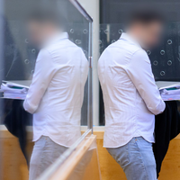 Im April 2025 begann der Prozess gegen einen möglicherweise korrupten Staatsanwalt aus Hannover - jetzt wird das Urteil erwartet. (Archivbild) - Foto: Julian Stratenschulte/dpa