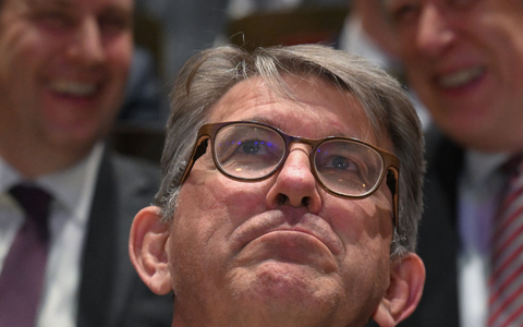 Buhrufe bei der Leipziger Buchmesse - das ficht Wolfram Weimer nicht weiter an. (Archivbild) - Foto: Hendrik Schmidt/dpa