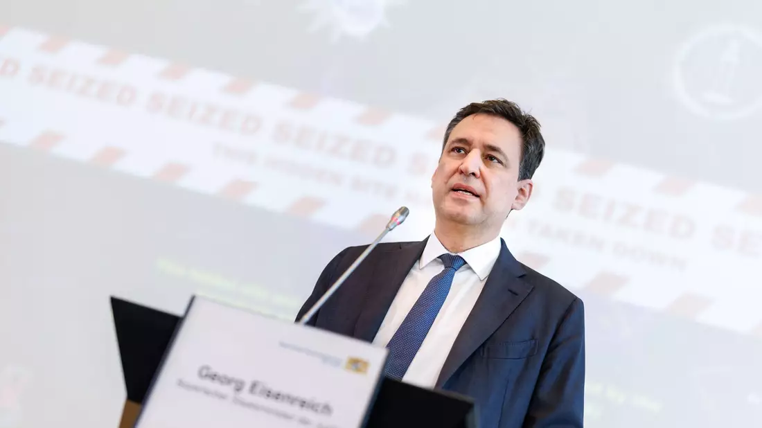 Bayerns Justizminister Georg Eisenreich (CSU) - Bild: Matthias Balk/dpa