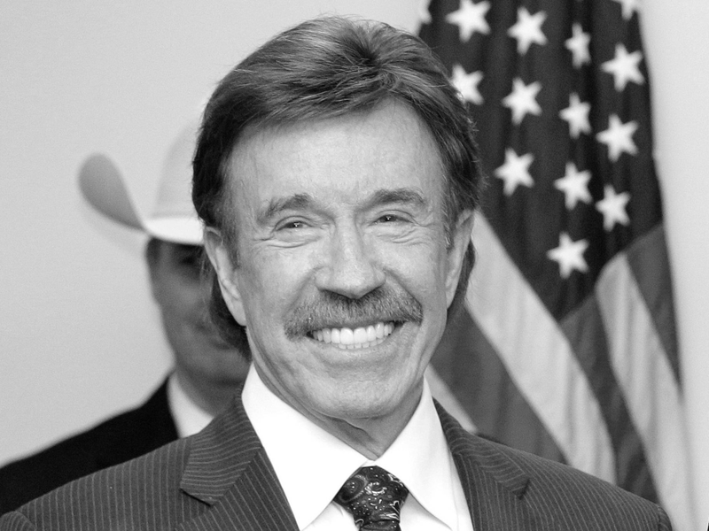 Chuck Norris ist tot. (Archivbild) - Foto: Tony Gutierrez/AP/dpa