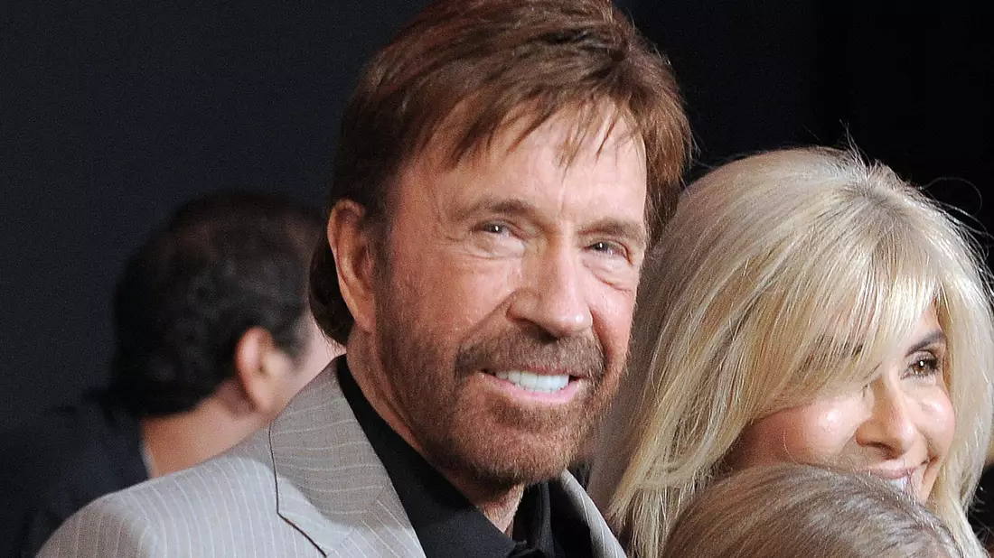 Mit Action-Rollen wurde Chuck Norris in Hollywood bekannt. (Archivbild)  - Bild: Jordan Strauss/Invision/AP/dpa