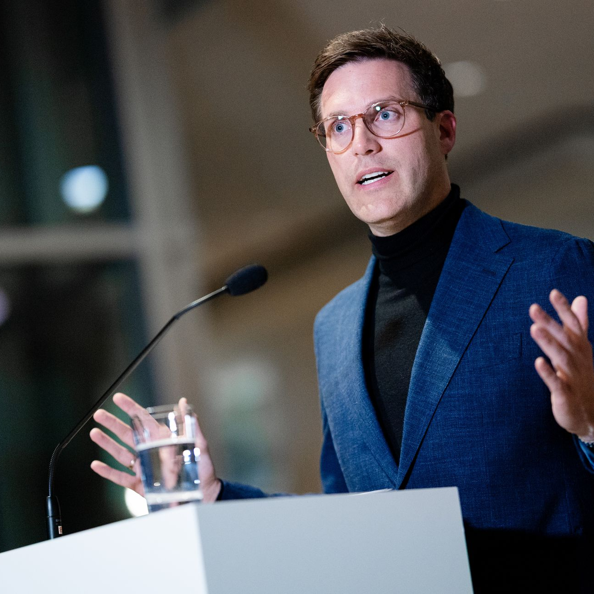 CDU-Landeschef Hagel erklärt in einem Statement die Zustimmung zu Sondierungen mit den Grünen.  - Foto: Christoph Schmidt/dpa