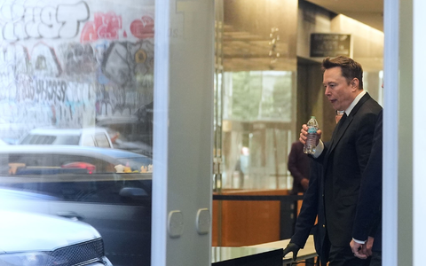 Geschworene bewerteten Musks damalige Äußerungen als gezielte Manipulation des Twitter-Aktienkurses. (Archivbild) - Foto: Godofredo A. Vásquez/AP/dpa