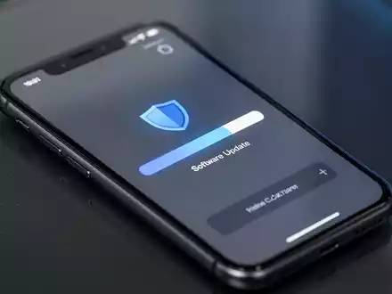 Apple veröffentlicht ersten Hintergrund-Sicherheitspatch - Foto: über boerse-global.de