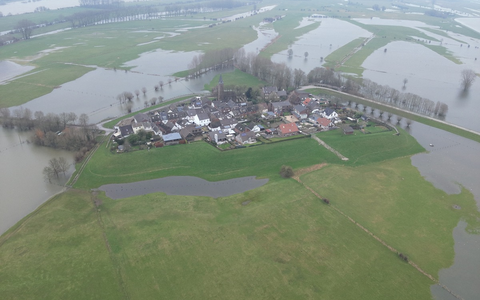 FW-KLE: Fit für medizinische Notfälle bei Hochwasser - Sonderausbildung der Löschgruppe Schenkenschanz stellt Erstversorgung bei Hochwasser sicher - Foto: presseportal.de
