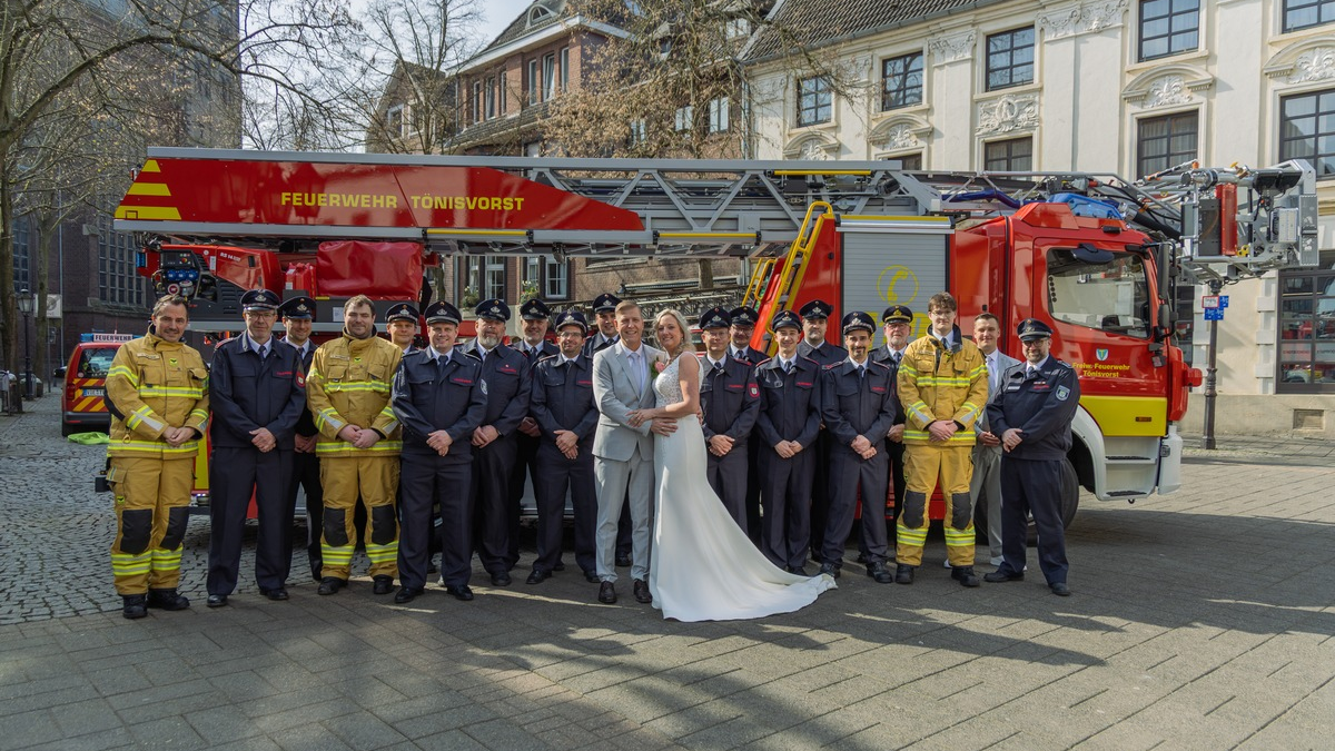 FW Tönisvorst: Gemeinsames Glück besiegelt - Foto: presseportal.de