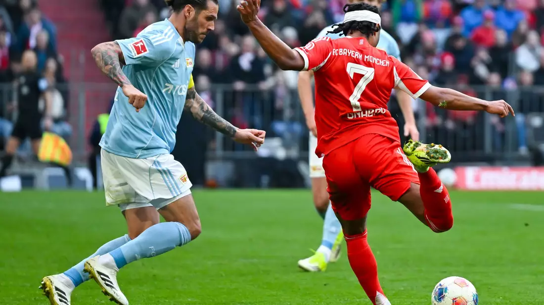 Serge Gnabry beim Torschuss. - Bild: Sven Hoppe/dpa