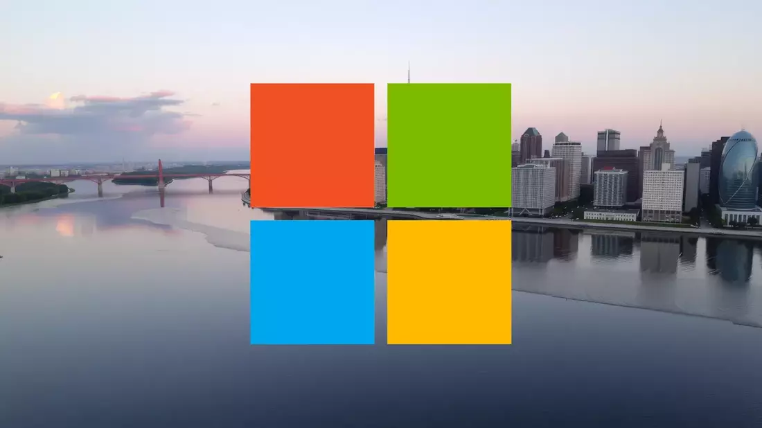 Microsoft Replantea su Estrategia de IA en Windows para Enfrentar la Competencia Illustration mit AI erstellt übermittelt durch boerse-global.de
