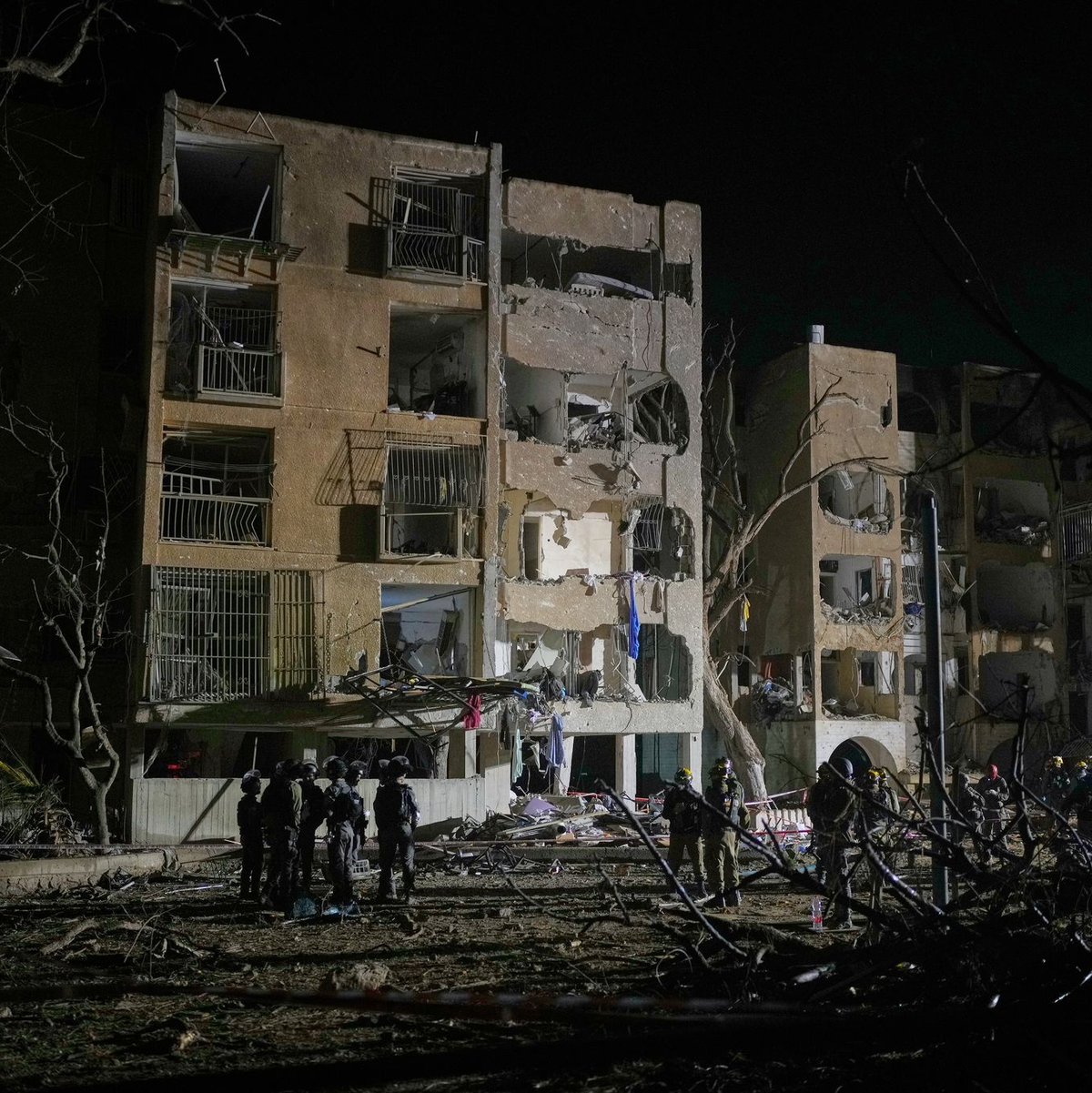 Iranische Raketen sind im Süden Israels eingeschlagen.   - Foto: Ohad Zwigenberg/AP/dpa