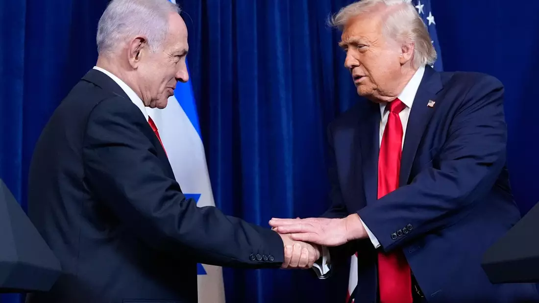 Demonstrierten in der Vergangenheit Einigkeit: Trump und Netanjahu. (Archivbild) - Bild: Alex Brandon/AP/dpa