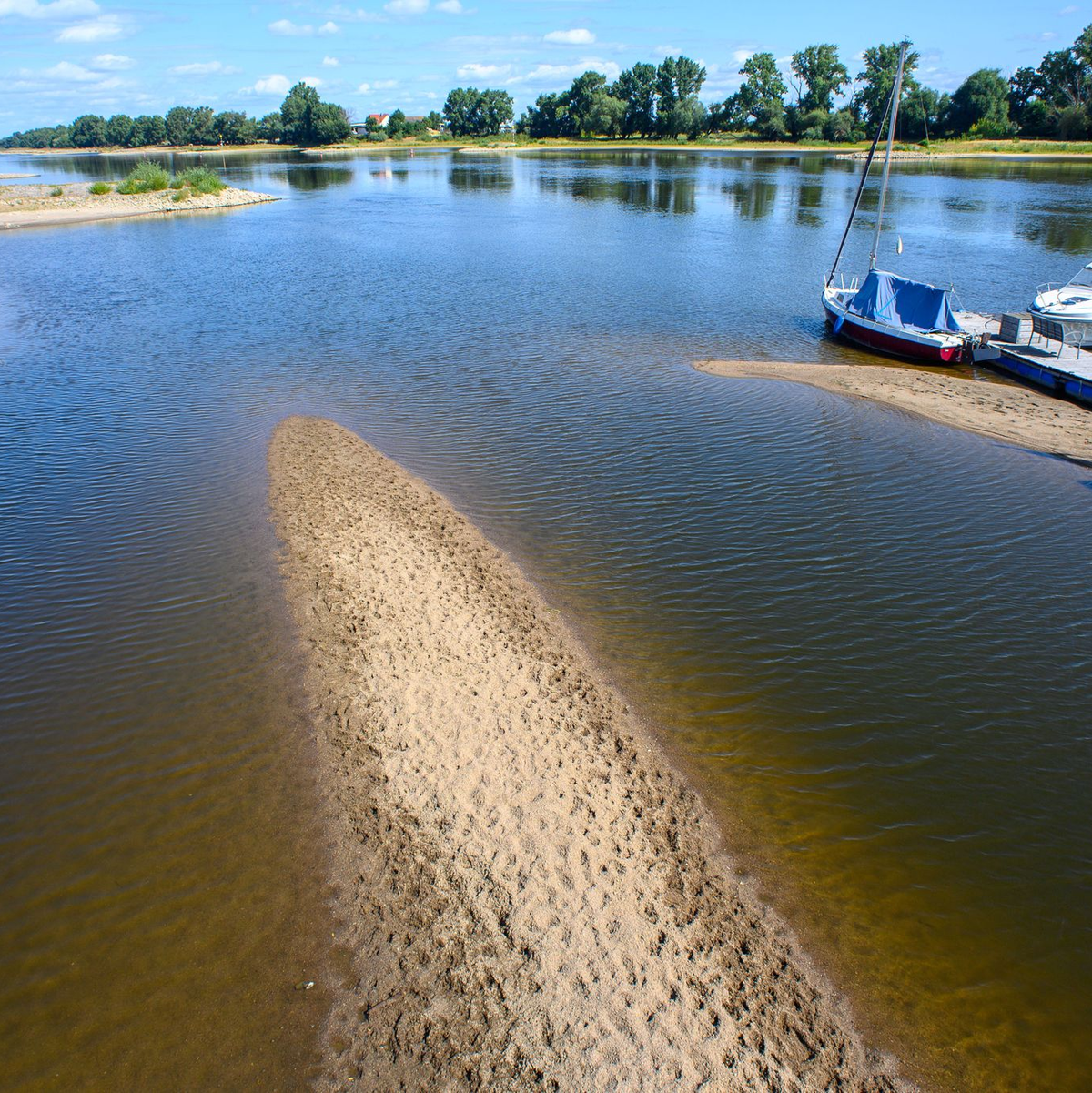 Immer wieder führt Trockenheit zu stark sinkenden Wasserpegeln in Flüssen und Seen. (Archivbild) - Foto: Klaus-Dietmar Gabbert/dpa