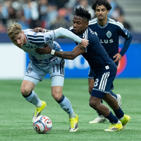 Timo Werner gewann mit San Jose gegen Vancouver um Thomas Müller. - Foto: Ethan Cairns/The Canadian Press/AP/dpa