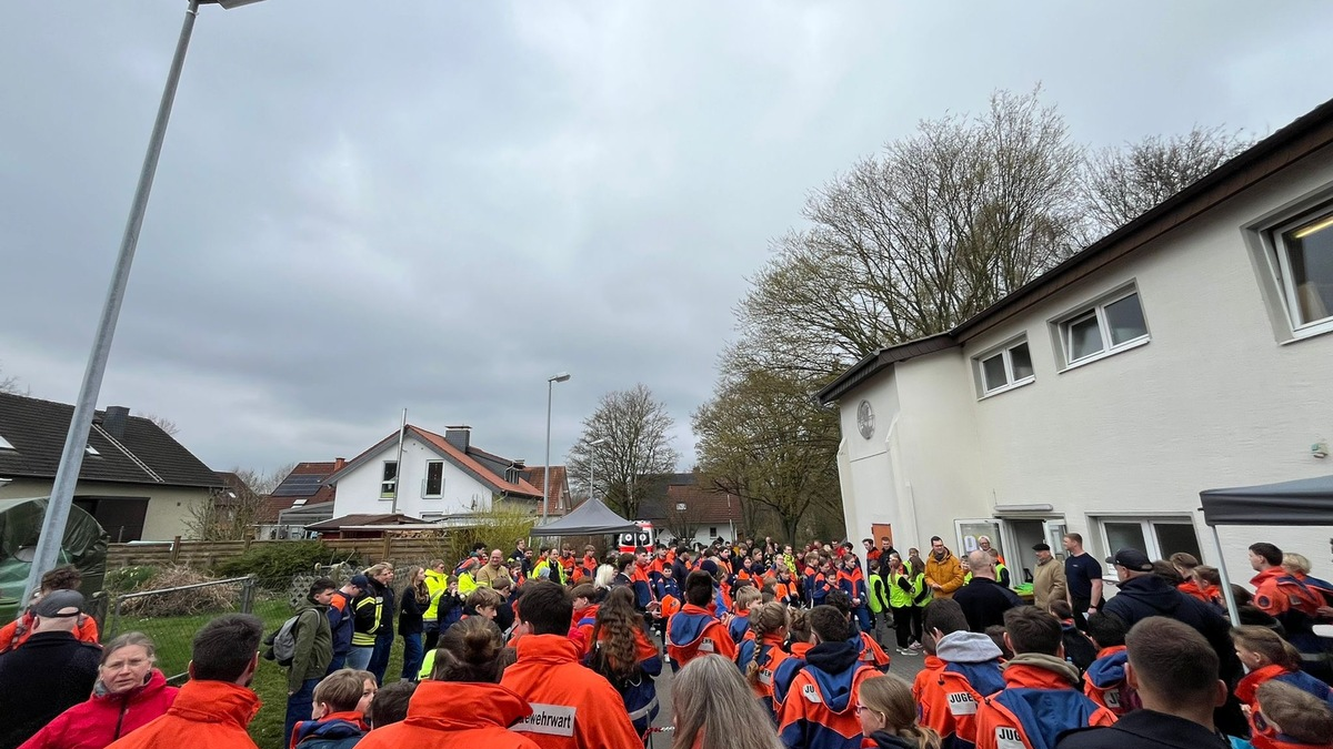 FW Lage: 28 Teams beim Volkslauf der Jugendfeuerwehr in Heiden am Start - Foto: presseportal.de