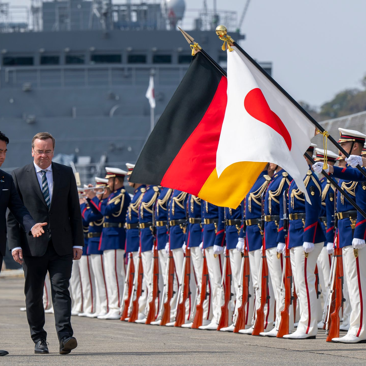 Verteidigungsminister Boris Pistorius (SPD) in Japan - Foto: Peter Kneffel/dpa