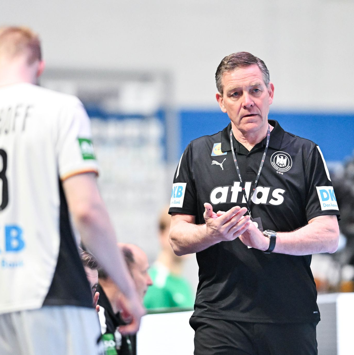 Der Vertrag von Bundestrainer Alfred Gislason läuft bis nach der Heim-WM. - Foto: Sina Schuldt/dpa