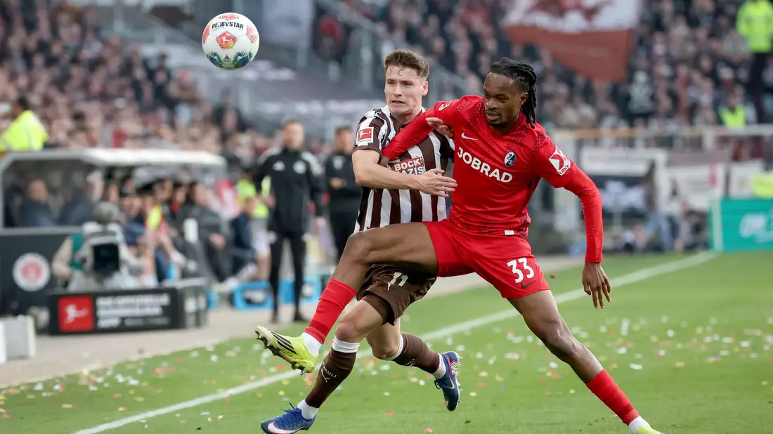 Beide Teams lieferten sich ein abwechslungsreiches Duell. - Bild: Christian Charisius/dpa