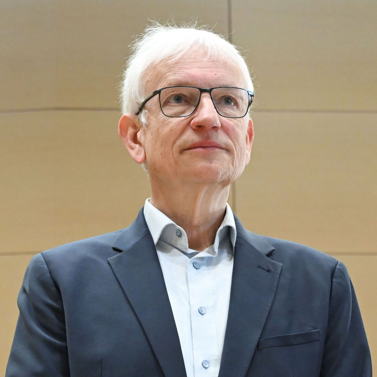 Jürgen Resch klagt als Geschäftsführer der DUH gegen BMW und Mercedes. (Archivbild) - Foto: Uli Deck/dpa