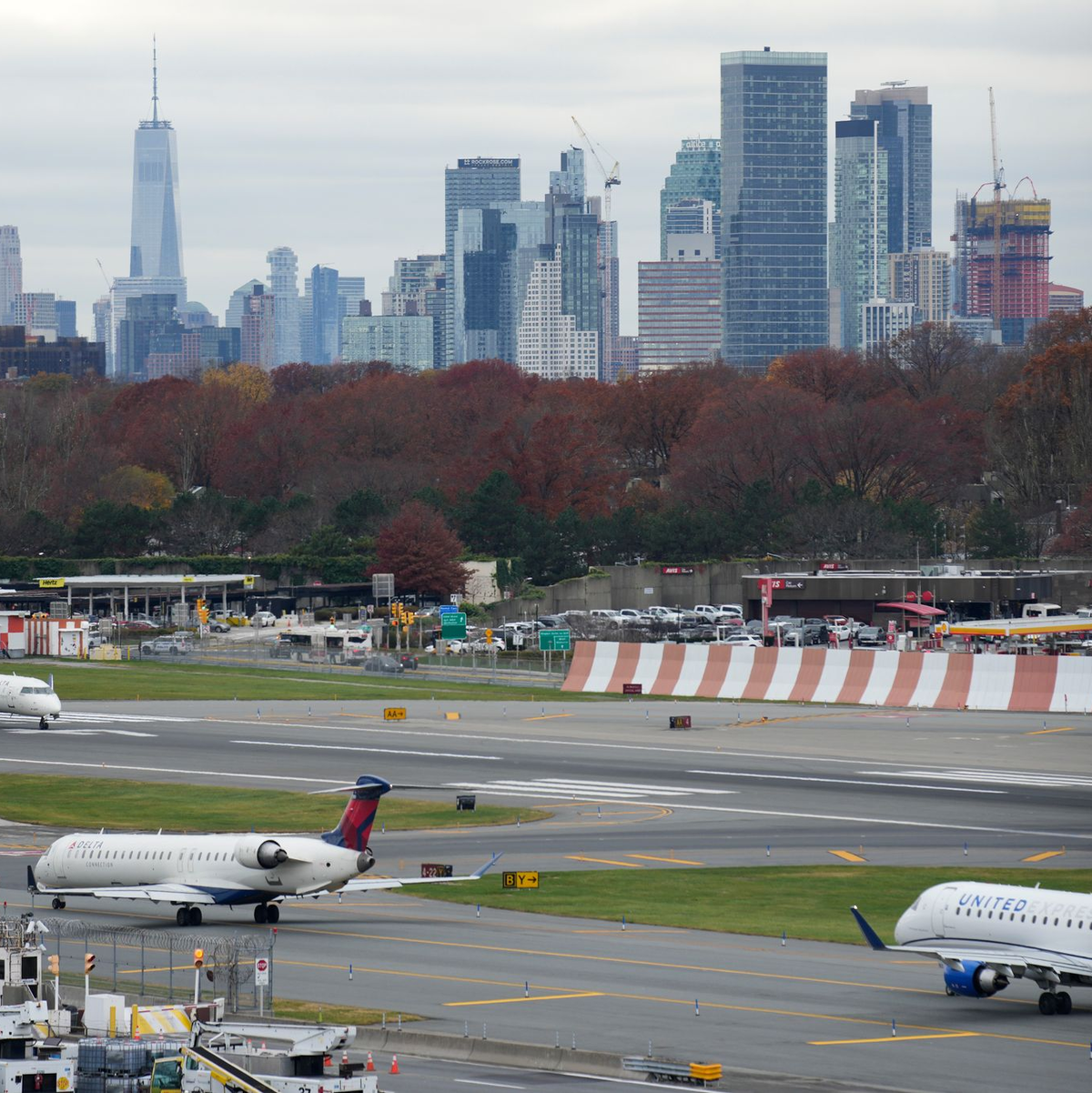 Bei dem Vorfall sollen mehrere Menschen verletzt worden sein. (Archivbild) - Foto: Seth Wenig/AP