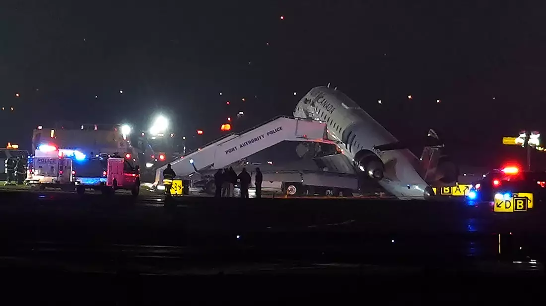 Es soll mehrere Verletzte geben. - Bild: Ryan Murphy/AP/dpa