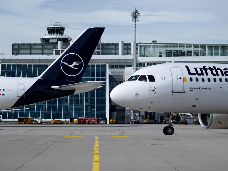 Lufthansa-Maschinen am Münchner Flughafen. (Symbolbild) - Foto: Sven Hoppe/dpa