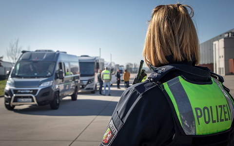 POL-UN: Kreis Unna - Große Resonanz bei Wiegeaktion für Wohnmobile und Wohnwagen - Foto: presseportal.de