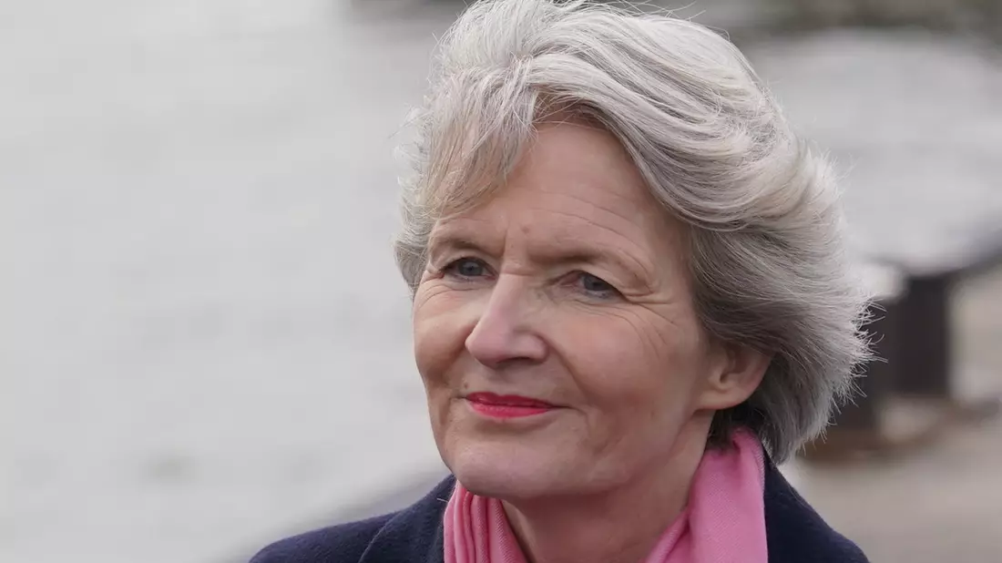 VDR-Präsidentin Gaby Bornheim sorgt sich angesichts der Krisen auf den Weltmeeren um die Rekrutierung von Nachwuchskräften in der internationalen Handelsschifffahrt. (Archivbild)  - Bild: Marcus Brandt/dpa