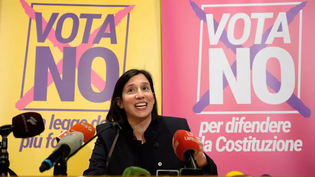 Oppositionsführerin Elly Schlein freut sich über den Erfolg. - Bild: Gregorio Borgia/AP/dpa