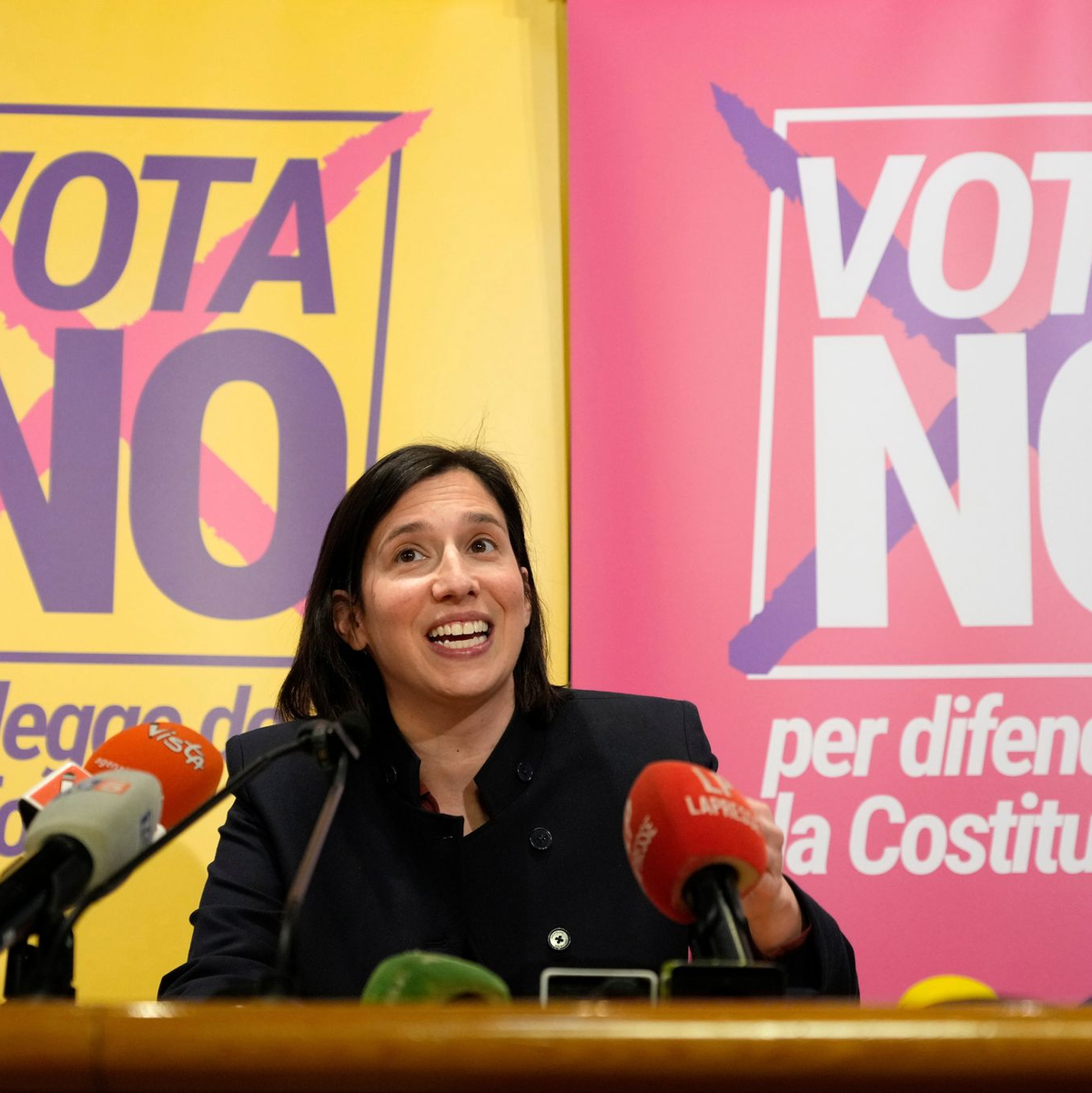 Oppositionsführerin Elly Schlein freut sich über den Erfolg. - Foto: Gregorio Borgia/AP/dpa