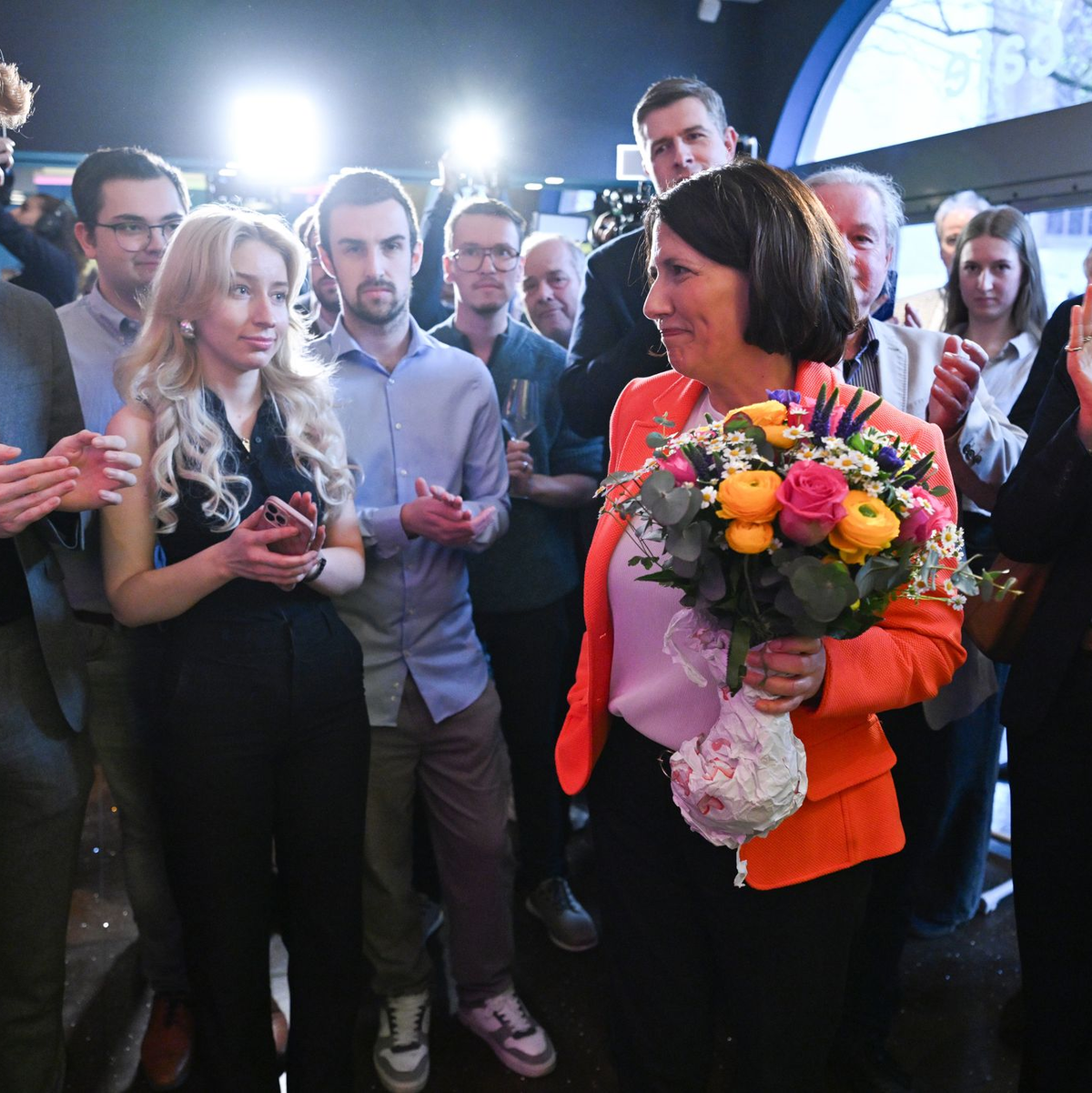 Niederschmettender Wahlabend für die FDP-Spitzenkandidatin in Rheinland-Pfalz, Daniela Schmitt. - Foto: Federico Gambarini/dpa