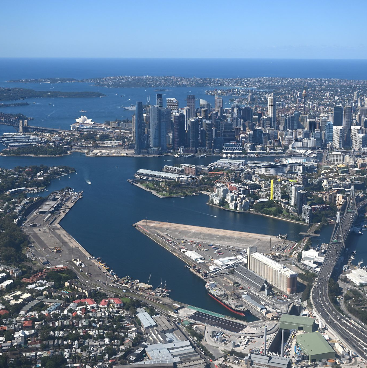 Nach Abschluss des Abkommens sollen deutlich mehr EU-Waren in Australien ankommen. (Archivbild) - Foto: Lukas Coch/AAP/dpa