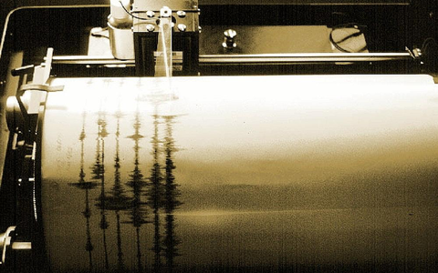 Seismograph bei der Aufzeichnung eines Erdbebens (Archiv) - Foto: via dts Nachrichtenagentur Seismograph bei der Aufzeichnung eines Erdbebens (Archiv) - Foto: via dts Nachrichtenagentur