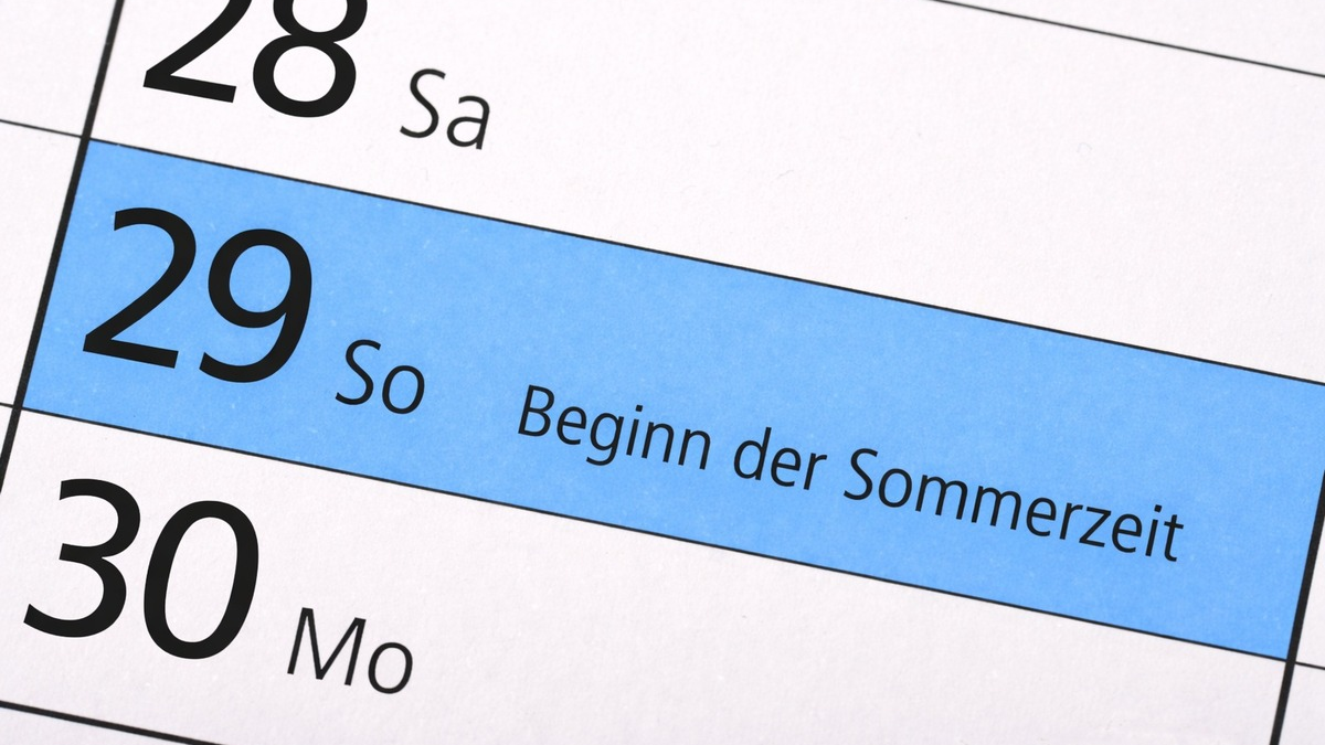 Verbrauchertipp | Sommerzeit beginnt: Auch die Zeitschaltuhr der Heizung prüfen - Foto: presseportal.de