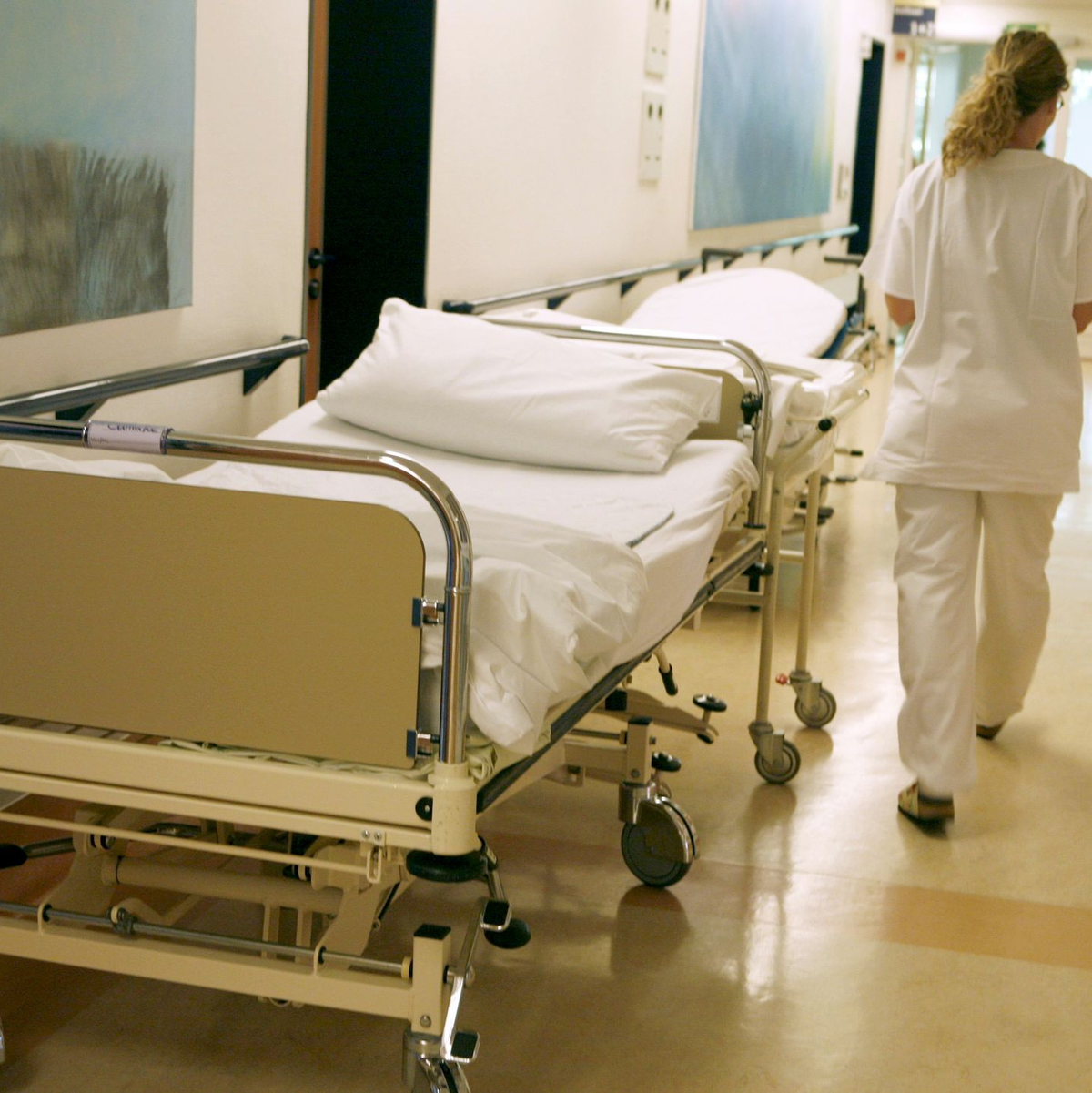 In Krankenhäusern sind Schichtdienste in der Nacht weit verbreitet. (Archivbild) - Foto: Sebastian Widmann/dpa