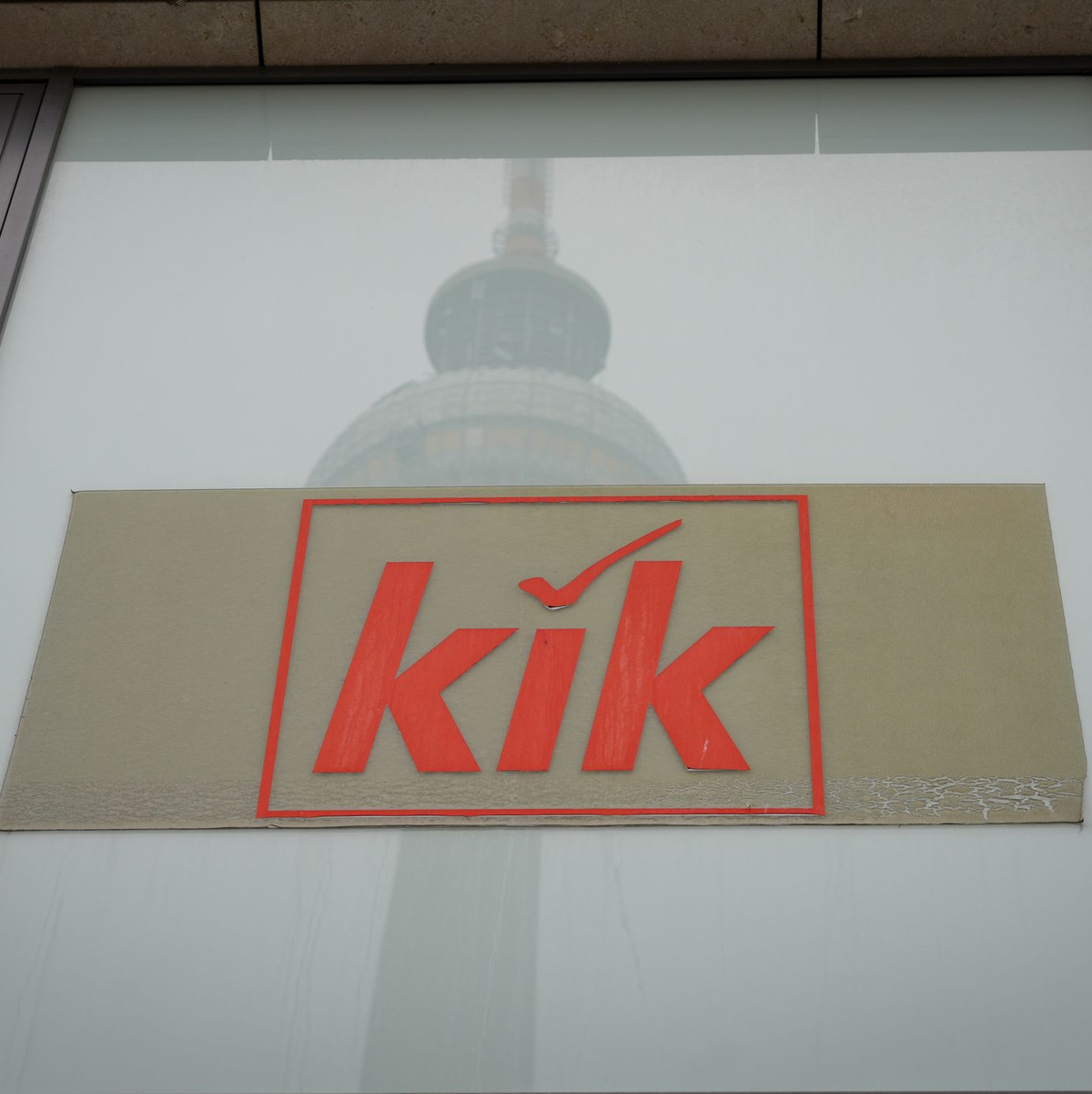 Das Unternehmen hatte im September 2025 angekündigt, unrentable Filialen zu schließen, um seine Wettbewerbsfähigkeit zu steigern - Foto: Soeren Stache/dpa