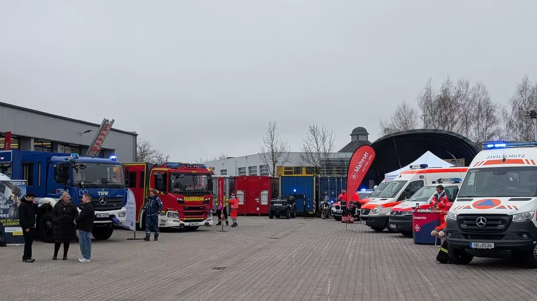 FW Bremerhaven: Positives Fazit zum Blaulicht Recruiting Day 2026 - Bild: presseportal.de