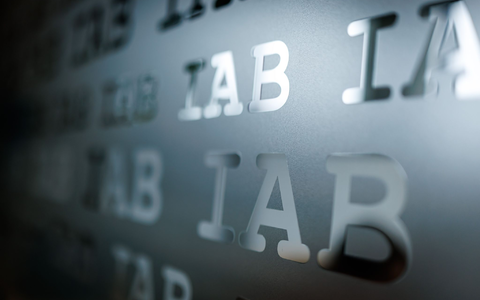 Die Konjunktur in Deutschland kommt einer Prognose des IAB zufolge nur schwer voran. (Symbolbild) - Foto: Daniel Karmann/dpa