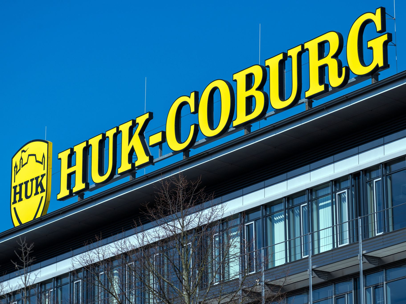 Die HUK-Coburg erwartet steigende Preise in der Kfz-Versicherung. (Archivbild) - Foto: Pia Bayer/dpa