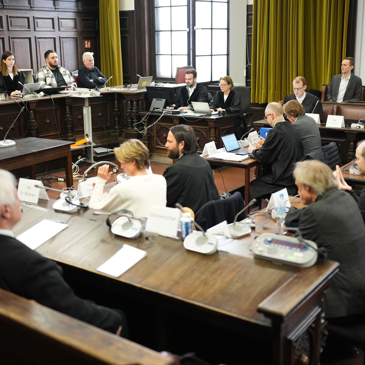 Es war bereits der 42. Prozesstag. - Foto: Marcus Brandt/Pool dpa/dpa