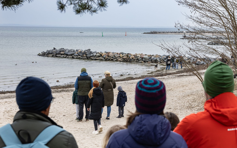 Das Schicksal des Buckelwals bewegt viele Menschen. - Foto: Ulrich Perrey/dpa
