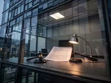 Arbeitgeberhaftung: Unternehmen im Visier von Gerichten und Behörden - Foto: über boerse-global.de